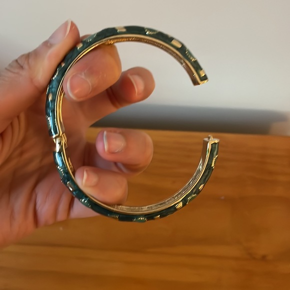 Green Patterned Hinge Bracelet - Picture 3 of 3